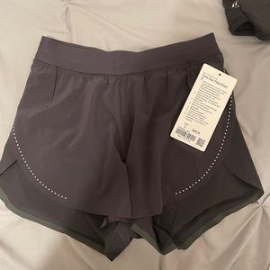 Lululemon find your pace short